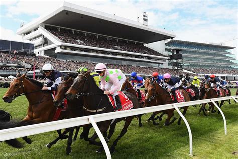 Stakes Day Melbourne .